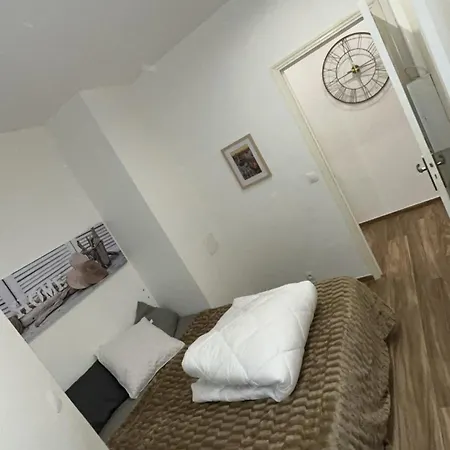 Apartament Promenade Des Aeroport *
